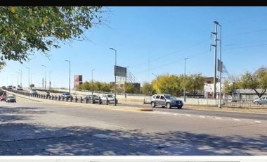 venta edificio de 3 pisos en ciudad de mendoza