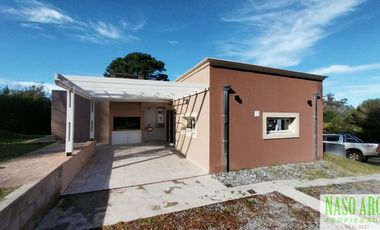 Casa en venta de 2 dormitorios c/ cochera en Sierra de los Padres