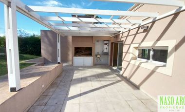 Casa en venta de 2 dormitorios c/ cochera en Sierra de los Padres