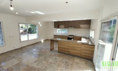 Casa en venta de 2 dormitorios c/ cochera en Sierra de los Padres