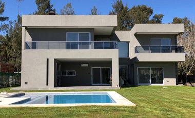 EXCELENTE PROPIEDAD CON DETALLES DE ALTA CATEGORIA