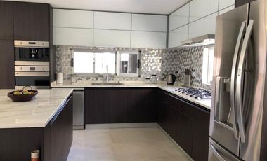 EXCELENTE PROPIEDAD CON DETALLES DE ALTA CATEGORIA