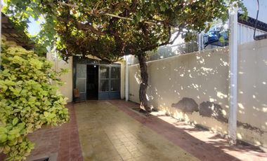 CASA EN SANTA LUCIA - CON POSIBILIDAD DE SER APTA