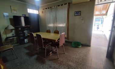 CASA EN SANTA LUCIA - CON POSIBILIDAD DE SER APTA