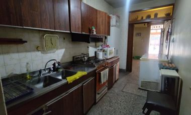 CASA EN SANTA LUCIA - CON POSIBILIDAD DE SER APTA