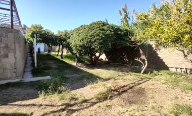 CASA EN SANTA LUCIA - CON POSIBILIDAD DE SER APTA