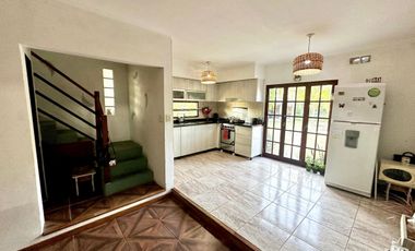 SE VENDE CASA EN JARDINES DE LA COSTA I