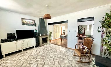 SE VENDE CASA EN JARDINES DE LA COSTA I