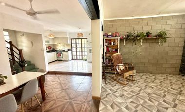 SE VENDE CASA EN JARDINES DE LA COSTA I