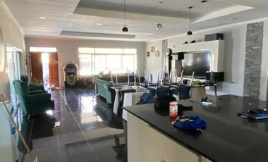 ALQUILER CASA LA MARTINA LUJAN SIN EXPENSA