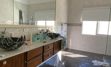 ALQUILER CASA LA MARTINA LUJAN SIN EXPENSA