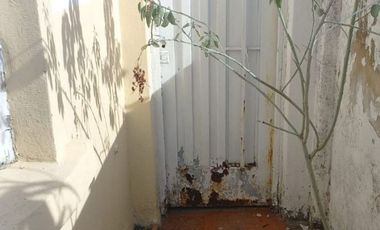 Venta Casa/Lote Ramos Mejía   ***Acepta Permuta***