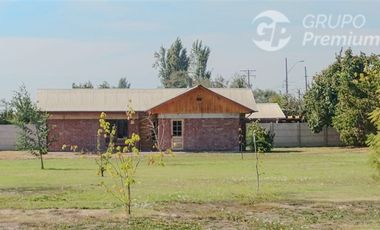 Casa en Venta en Entrada por San Ramón con dirección a oficina central Agrosuper Punta de Cortés