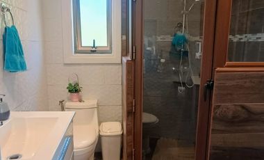 Se vende acogedora casa de un piso Limache Viejo