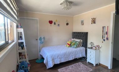 Se vende acogedora casa de un piso Limache Viejo