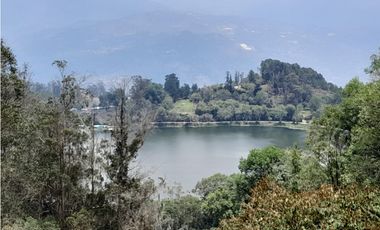 Vendo Lote con Casa Campestre, Laguna de Ubaque, Cundinamarca