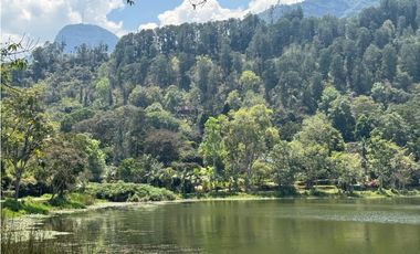 Vendo Lote con Casa Campestre, Laguna de Ubaque, Cundinamarca