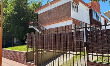 ALQUILER ANUAL DEPARTAMENTO 02 DORMITORIOS- BARRIO SANTA RITA