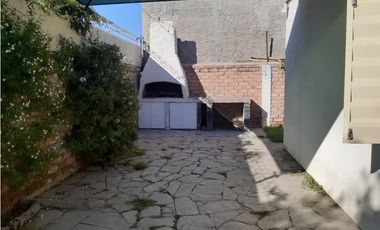 Rodriguez Damonte Alquila Casa Barrio Ujemvi Las Heras