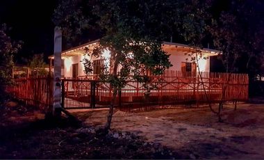 Listo para entrega! Amplia casa de 2 Recamaras a dos cuadras de la playa