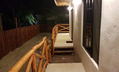 Listo para entrega! Amplia casa de 2 Recamaras a dos cuadras de la playa