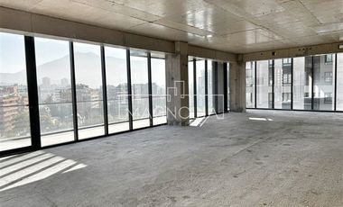 Oficina en Arriendo en Cercano a futura línea 7 del metro, buena conectividad