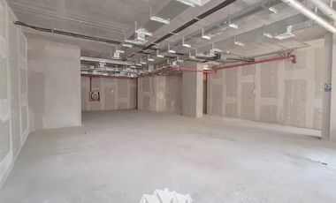 Local Comercial en Arriendo en Almirante Pastene / Perez Valenzuela