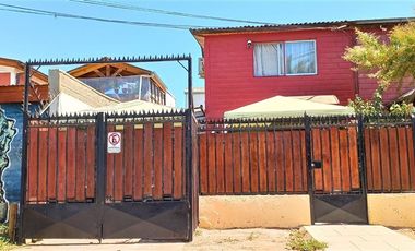 Casa en Venta en Avenida La Estrella 344