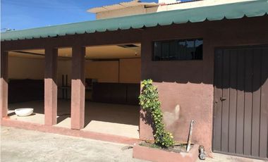 Venta de Propiedad con salón de eventos en Pachuquilla