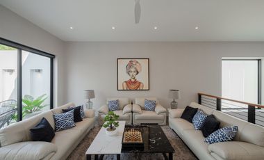 4 Bedroom Villa for sale at 999@World Club Land Modern and Luxury Pool Villas