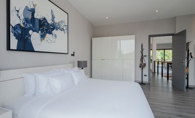 4 Bedroom Villa for sale at 999@World Club Land Modern and Luxury Pool Villas