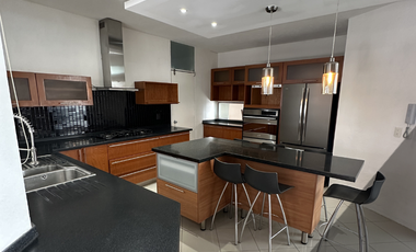 CASA EN VENTA EN COLOMOS PROVIDENCIA