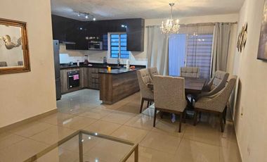 Rento Casa en Cumbres Lux en  Dominio Cumbres