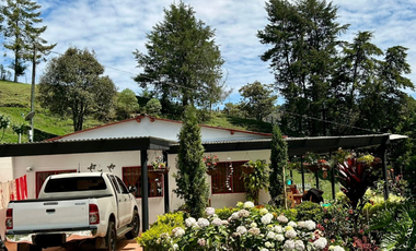 Villa en Arriendo en El Retiro