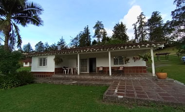 Villa en Arriendo en El Retiro
