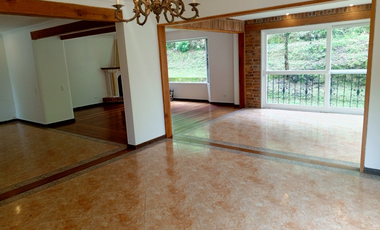 Villa en Arriendo en El Retiro