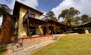 Villa en Arriendo en El Retiro