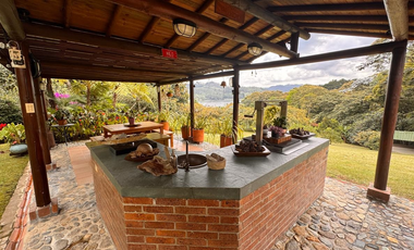 Villa en Arriendo en El Retiro