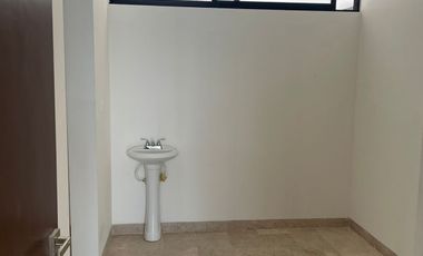 CASA AMPLIA EN RENTA EN PRIVADA, CONKAL, MERIDA