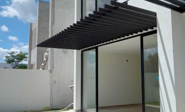 CASA AMPLIA EN RENTA EN PRIVADA, CONKAL, MERIDA