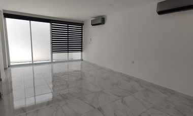 CASA EN VENTA EN HEROES DE NACOZARI, CIUDAD DEL CARMEN CAMPECHE.