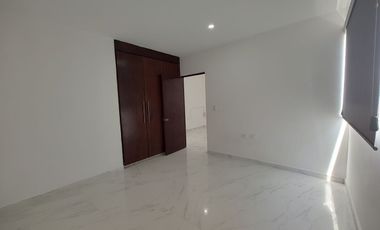 CASA EN VENTA EN HEROES DE NACOZARI, CIUDAD DEL CARMEN CAMPECHE.