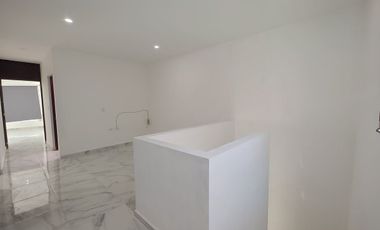 CASA EN VENTA EN HEROES DE NACOZARI, CIUDAD DEL CARMEN CAMPECHE.