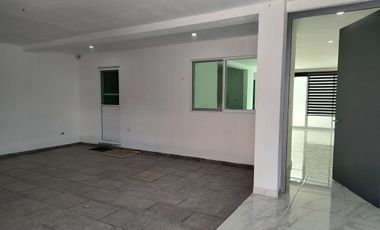 CASA EN VENTA EN HEROES DE NACOZARI, CIUDAD DEL CARMEN CAMPECHE.
