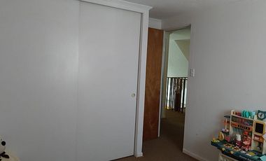 VENTA DE HERMOSA CASA Y MUY BIEN UBICADA