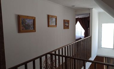 VENTA DE HERMOSA CASA Y MUY BIEN UBICADA