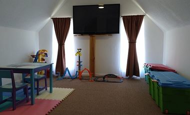 VENTA DE HERMOSA CASA Y MUY BIEN UBICADA