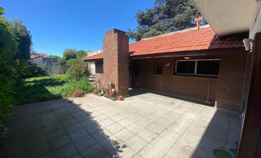 Casa en venta - 5 Dormitorios 4 Baños - Mar del Plata
