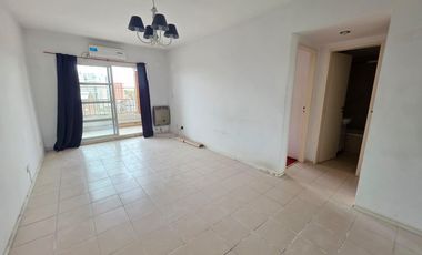 ALQUILER DEPTO 2 AMBIENTES CON COCHERA