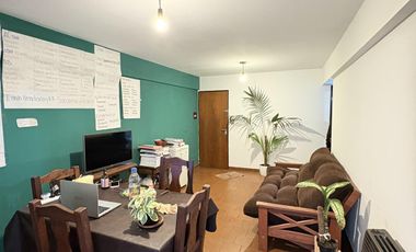 Departamento un dormitorio con patio enorme en venta en Alberdi